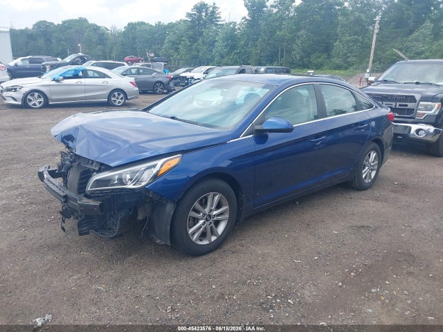 Hyundai SONATA SE 2015 5NPE24AF0FH224228 Image 2