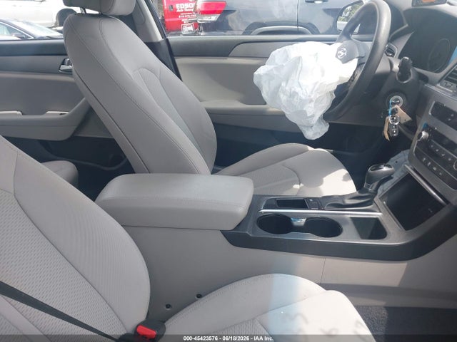 Hyundai SONATA SE 2015 5NPE24AF0FH224228 Image 5