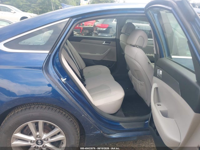 Hyundai SONATA SE 2015 5NPE24AF0FH224228 Image 8