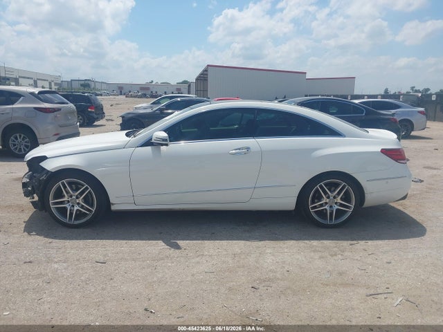 45423625 :رقم المزاد ، WDDKJ5KB8EF238657 vin ، 2014 Mercedes-benz E 350 مزاد بيع