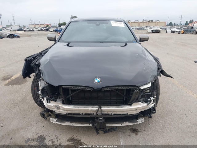BMW M550 I Xdrive 2022 WBA13BK03NCL06813 Image 13