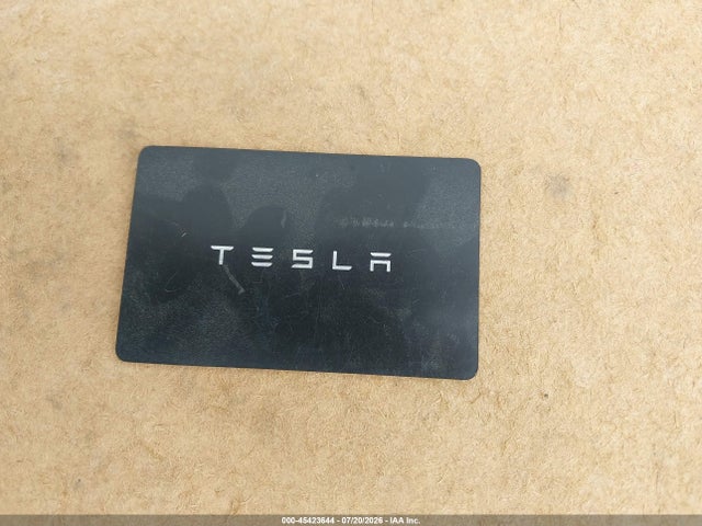 Продаж на аукціоні авто 2026 Tesla Model Y All-wheel Drive/long Range Launch Series/premium All-wheel Drive, vin: 7SAYGDEEXTA405573, номер лоту: 45423644
