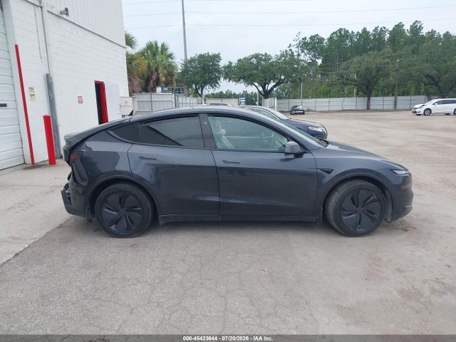 Продаж на аукціоні авто 2026 Tesla Model Y All-wheel Drive/long Range Launch Series/premium All-wheel Drive, vin: 7SAYGDEEXTA405573, номер лоту: 45423644