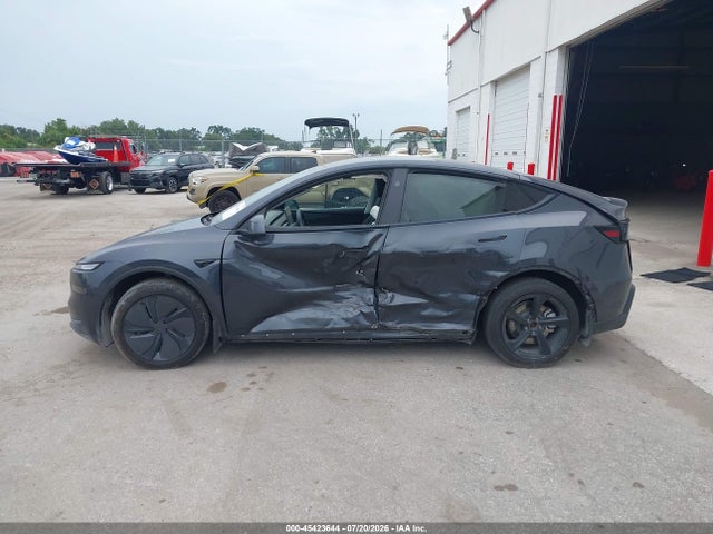 Продаж на аукціоні авто 2026 Tesla Model Y All-wheel Drive/long Range Launch Series/premium All-wheel Drive, vin: 7SAYGDEEXTA405573, номер лоту: 45423644