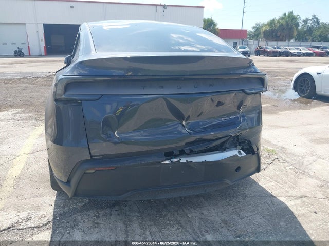 Продаж на аукціоні авто 2026 Tesla Model Y All-wheel Drive/long Range Launch Series/premium All-wheel Drive, vin: 7SAYGDEEXTA405573, номер лоту: 45423644