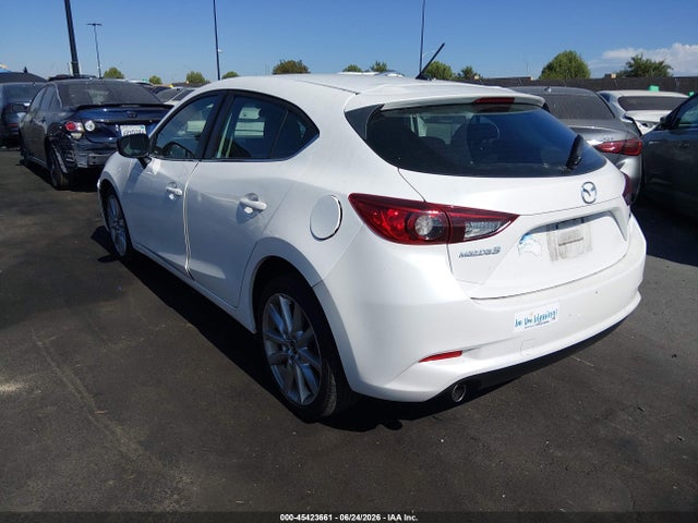 3MZBN1L77HM103804 Mazda Mazda3 Touring