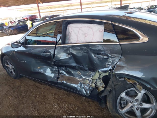 1G1ZB5ST8JF117662 Chevrolet Malibu 1ls