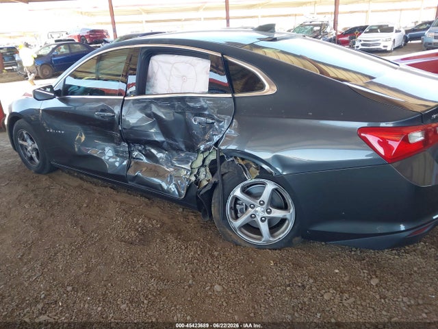1G1ZB5ST8JF117662 Chevrolet Malibu 1ls
