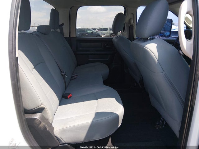 45423722 :رقم المزاد ، 3C6UR5HJ7FG537722 vin ، 2015 Ram 2500 Tradesman مزاد بيع