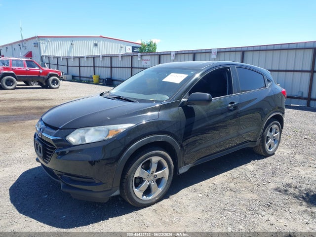 Honda HR-V LX 2017 3CZRU5G36HM704702 Image 2