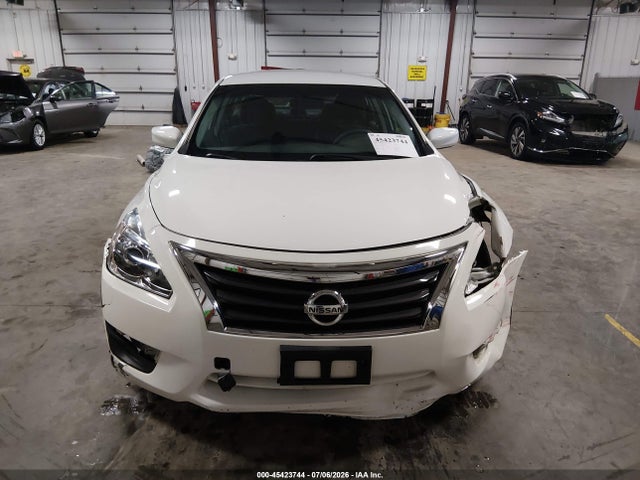 2015 Nissan Altima 2.5 S მანქანა იყიდება აუქციონზე, vin: 1N4AL3AP2FC410742, აუქციონის ნომერი: 45423744