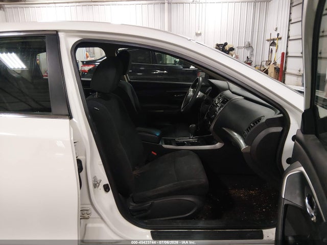2015 Nissan Altima 2.5 S მანქანა იყიდება აუქციონზე, vin: 1N4AL3AP2FC410742, აუქციონის ნომერი: 45423744