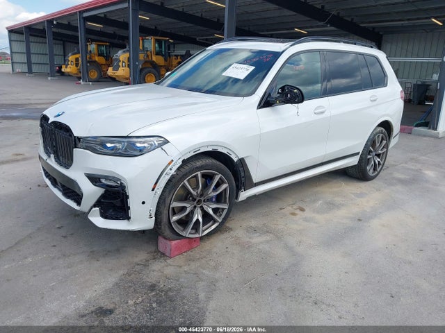 45423770 :رقم المزاد ، 5UXCX6C02L9C38182 vin ، 2020 Bmw X7 M50i مزاد بيع