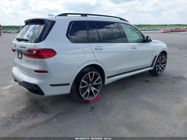 45423770 :رقم المزاد ، 5UXCX6C02L9C38182 vin ، 2020 Bmw X7 M50i مزاد بيع