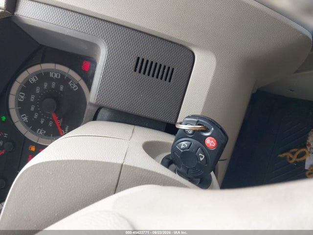 Продажа на аукционе авто 2008 Ford Escape Xlt, vin: 1FMCU03118KB85192, номер лота: 45423771