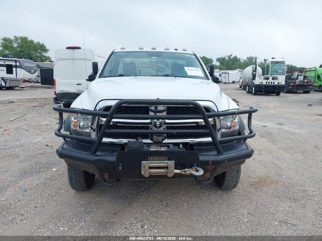 45423783 :رقم المزاد ، 3C7WRNBL2GG307733 vin ، 2016 Ram 5500 Chassis Tradesman/slt مزاد بيع