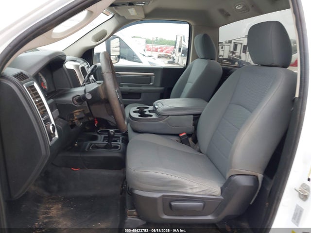 45423783 :رقم المزاد ، 3C7WRNBL2GG307733 vin ، 2016 Ram 5500 Chassis Tradesman/slt مزاد بيع