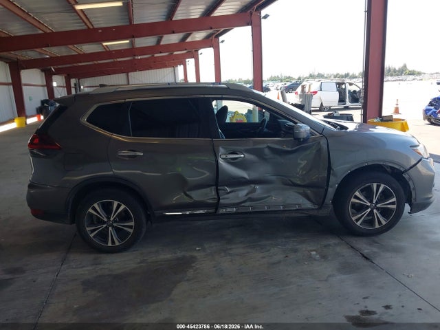 5N1AT2MT0JC734659 Nissan Rogue Sl