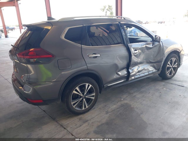 5N1AT2MT0JC734659 Nissan Rogue Sl