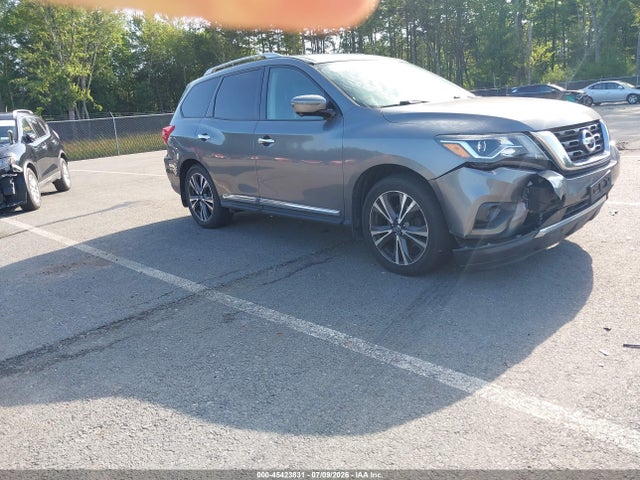 45423831 :رقم المزاد ، 5N1DR2MM4HC603653 vin ، 2017 Nissan Pathfinder Platinum مزاد بيع