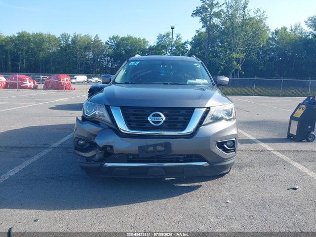 45423831 :رقم المزاد ، 5N1DR2MM4HC603653 vin ، 2017 Nissan Pathfinder Platinum مزاد بيع