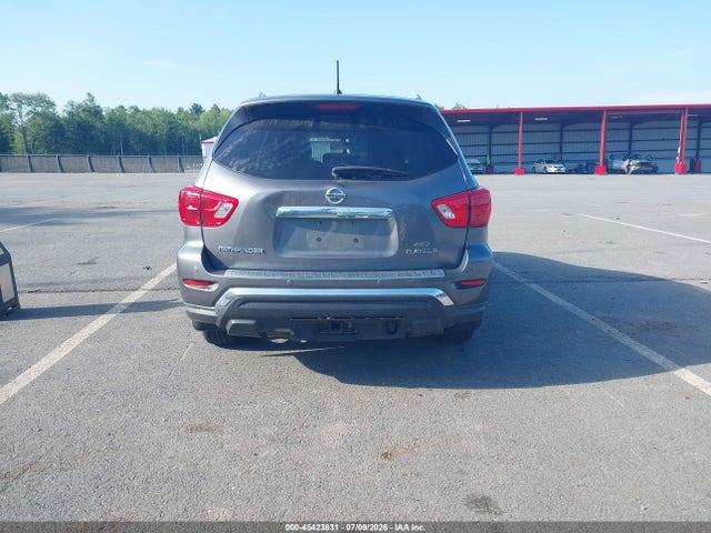45423831 :رقم المزاد ، 5N1DR2MM4HC603653 vin ، 2017 Nissan Pathfinder Platinum مزاد بيع