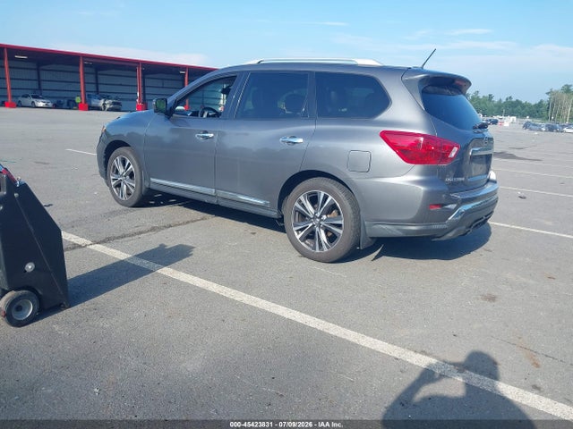 45423831 :رقم المزاد ، 5N1DR2MM4HC603653 vin ، 2017 Nissan Pathfinder Platinum مزاد بيع