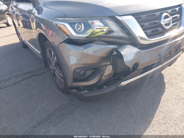45423831 :رقم المزاد ، 5N1DR2MM4HC603653 vin ، 2017 Nissan Pathfinder Platinum مزاد بيع