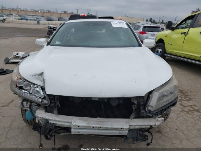 Honda Accord Touring 2015 1HGCR3F93FA021021 Image 13
