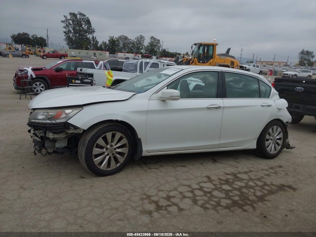 Honda Accord Touring 2015 1HGCR3F93FA021021 Image 15