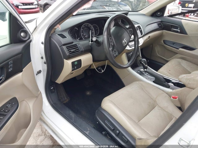 Honda Accord Touring 2015 1HGCR3F93FA021021 Image 5