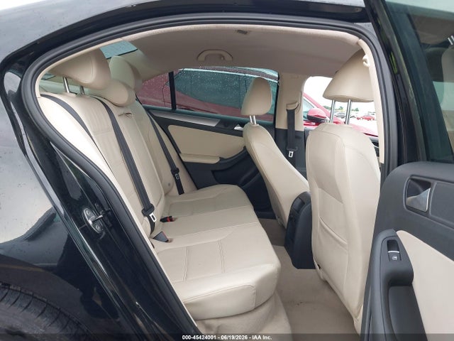 2013 Volkswagen Jetta 2.0l Tdi მანქანა იყიდება აუქციონზე, vin: 3VWLL7AJ4DM270546, აუქციონის ნომერი: 45424001