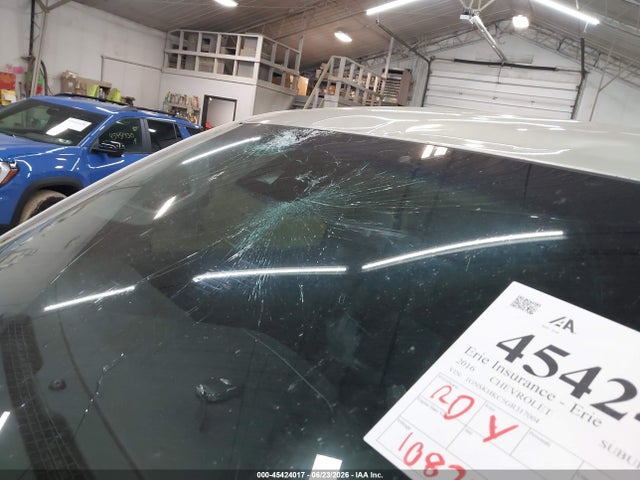 Продажа на аукционе авто 2016 Chevrolet Suburban Lt, vin: 1GNSKHKC5GR317004, номер лота: 45424017