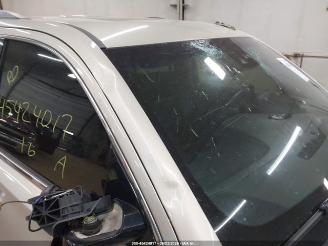 45424017 :رقم المزاد ، 1GNSKHKC5GR317004 vin ، 2016 Chevrolet Suburban Lt مزاد بيع