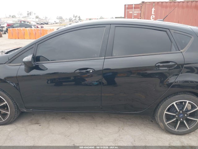 Ford FIESTA SE 2018 3FADP4EJ3JM144362 Image 14