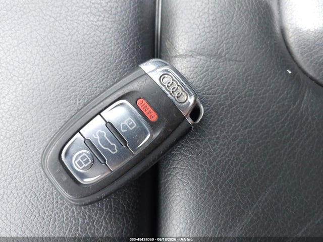 Продажа на аукционе авто 2011 Audi A4 2.0t Premium, vin: WAUFFAFL1BN032247, номер лота: 45424069