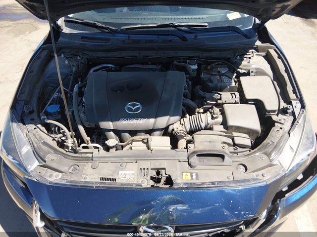 2018 Mazda Mazda3 Touring მანქანა იყიდება აუქციონზე, vin: 3MZBN1L31JM204615, აუქციონის ნომერი: 45424070