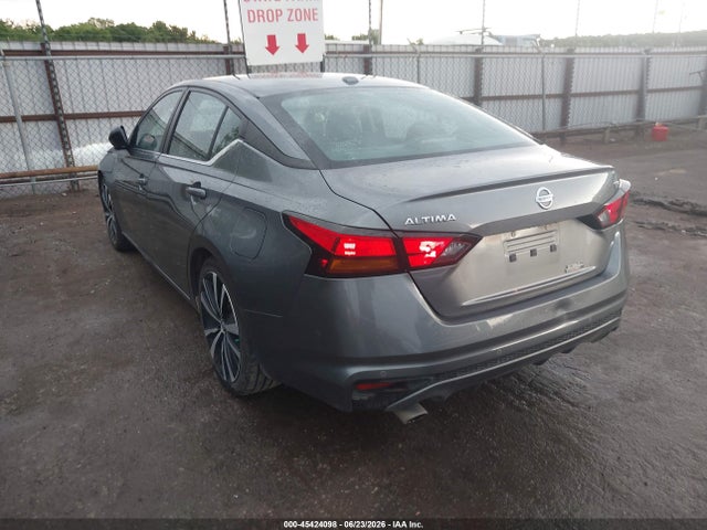45424098 :رقم المزاد ، 1N4BL4CV3NN350916 vin ، 2022 Nissan Altima Sr Fwd مزاد بيع