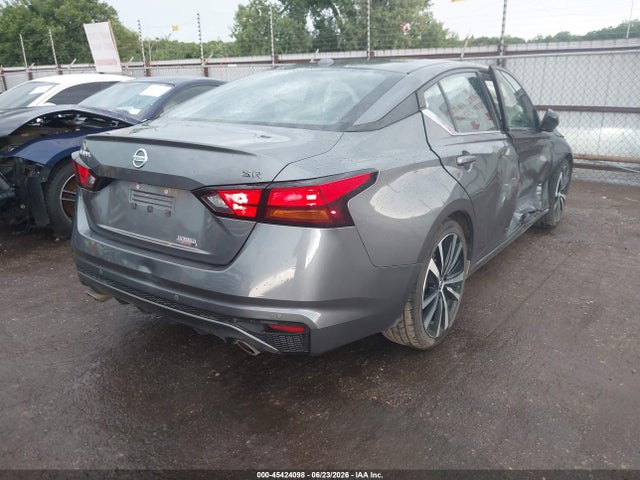 45424098 :رقم المزاد ، 1N4BL4CV3NN350916 vin ، 2022 Nissan Altima Sr Fwd مزاد بيع