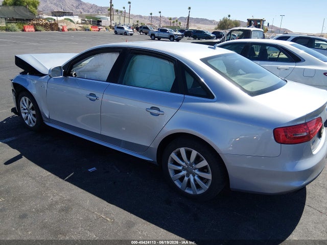 Продаж на аукціоні авто 2015 Audi A4 2.0t Premium, vin: WAUAFAFL4FN005060, номер лоту: 45424113