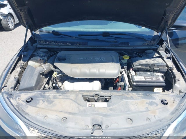 Chrysler 200 Limited 2015 1C3CCCAB9FN695097 Image 10