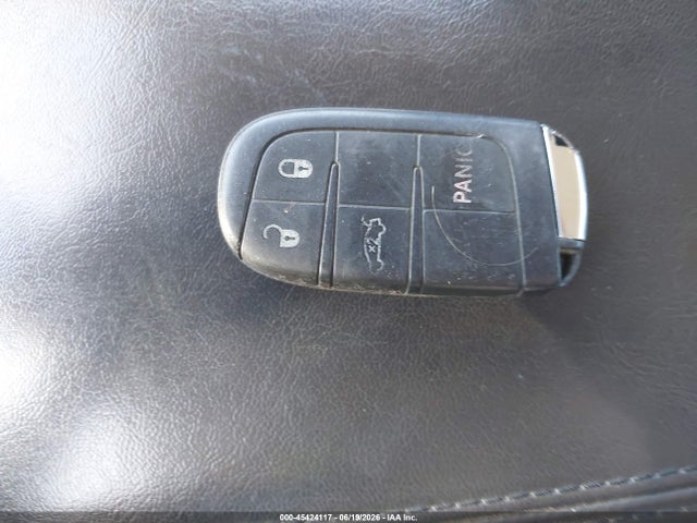 Chrysler 200 Limited 2015 1C3CCCAB9FN695097 Image 11