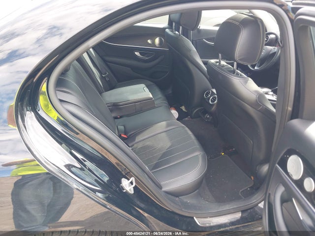 Продаж на аукціоні авто 2017 Mercedes-benz E 300 4matic, vin: WDDZF4KB0HA126799, номер лоту: 45424121