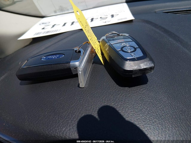 3FA6P0UU1JR243567 Ford Fusion Hybrid S