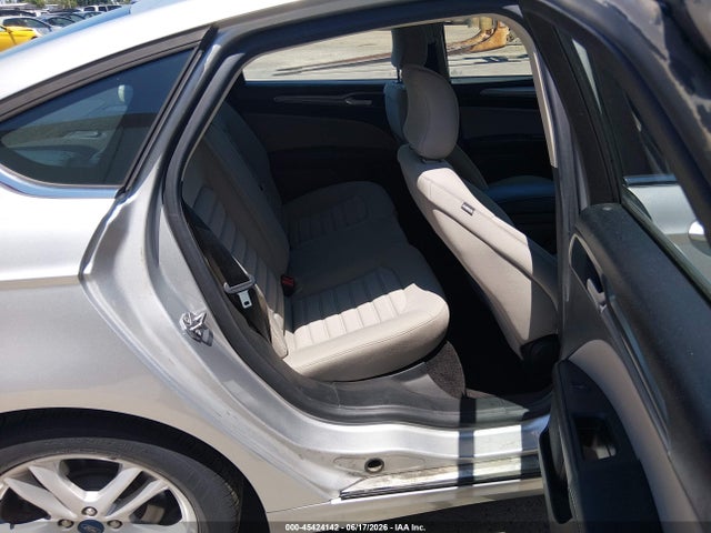3FA6P0UU1JR243567 Ford Fusion Hybrid S