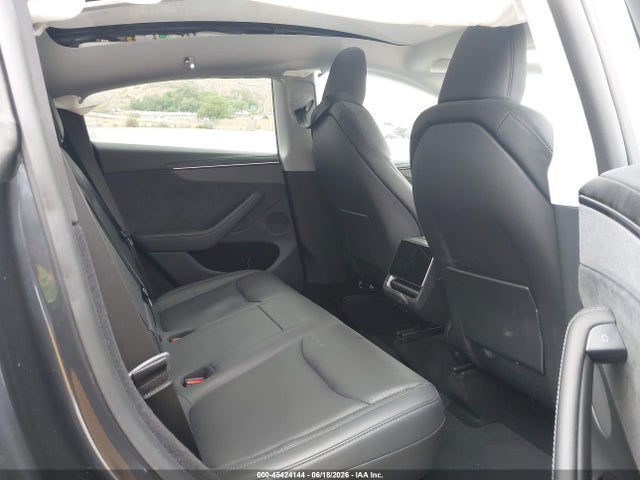 45424144 :رقم المزاد ، 7SAYGDED7TF542867 vin ، 2026 Tesla Model Y Premium Rear-wheel Drive/rear-wheel Drive مزاد بيع