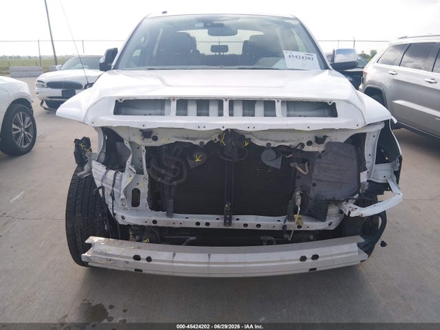 5TFFY5F10JX229447 Toyota Tundra Limited 5.7l V8