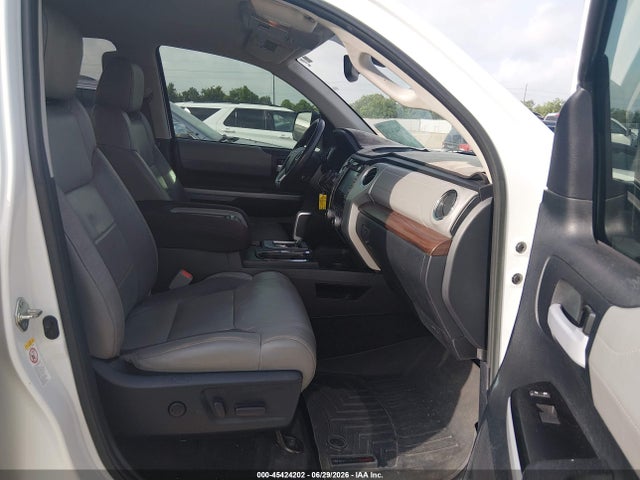 5TFFY5F10JX229447 Toyota Tundra Limited 5.7l V8