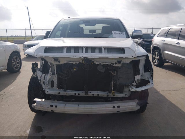 5TFFY5F10JX229447 Toyota Tundra Limited 5.7l V8