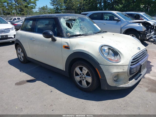 Продажа на аукционе авто 2016 Mini Hardtop Cooper, vin: WMWXP5C54GT739926, номер лота: 45424212